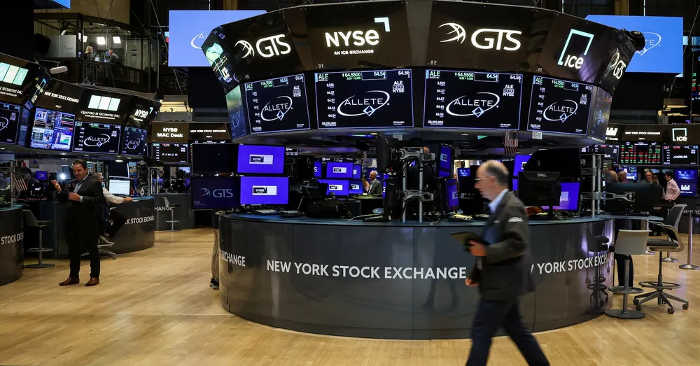 Nvidia hồi phục, kéo chứng khoán Mỹ tăng điểm