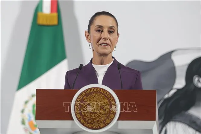 Tổng thống Mexico Claudia Sheinbaum phát biểu họp báo tại Mexico City. Ảnh: THX/TTXVN