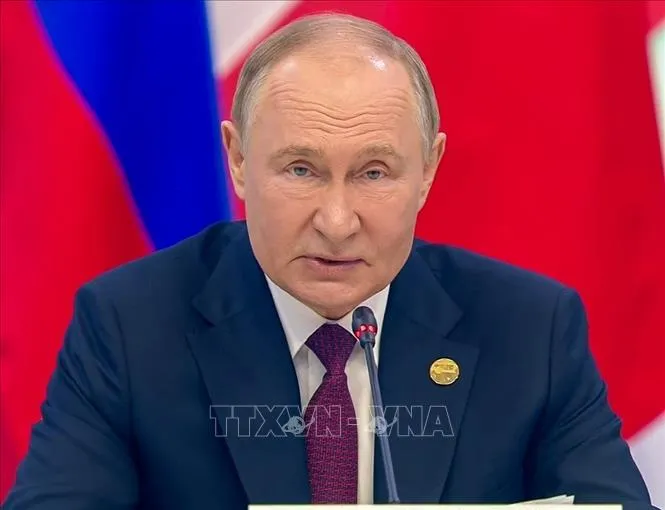Tổng thống Nga Vladimir Putin phát biểu tại một hội nghị ở Kazan. Ảnh: ANI/TTXVN