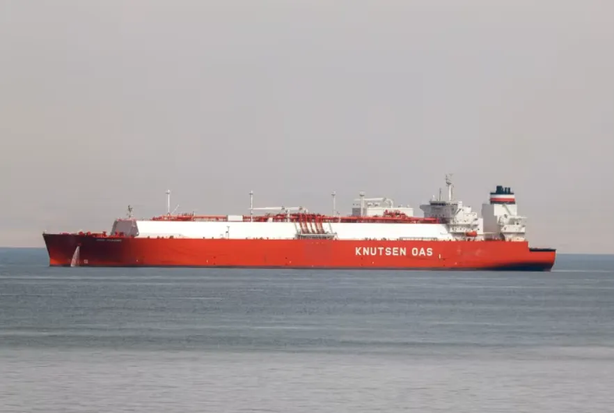 Một tàu chở dầu ở Biển Đỏ, gần cửa kênh đào Suez vào ngày 11-3. Ảnh: Xinhua/Getty Images