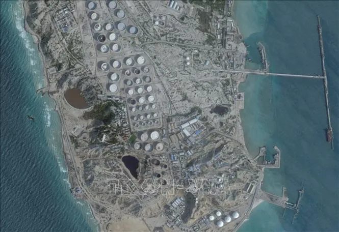 (Hình ảnh từ vệ tinh) Quang cảnh đảo Kharg của Iran, ngày 25-2. Ảnh: TTXVN