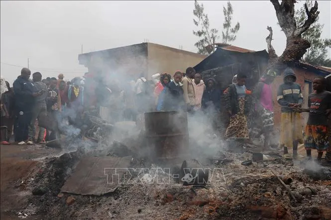 Hiện trường cuộc tấn công được cho là do Lực lượng Dân chủ Đồng minh (ADF) tiến hành tại tỉnh Bắc Kivu, CHDC Congo. Ảnh tư liệu: THX/TTXVN