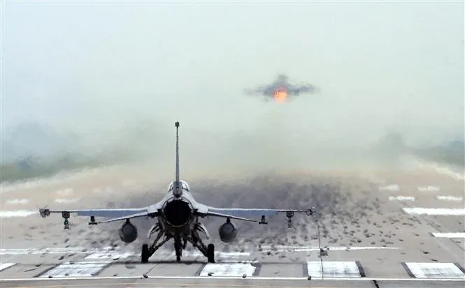 Máy bay chiến đấu F-16 của Không lực Mỹ. Ảnh tư liệu: Yonhap/TTXVN