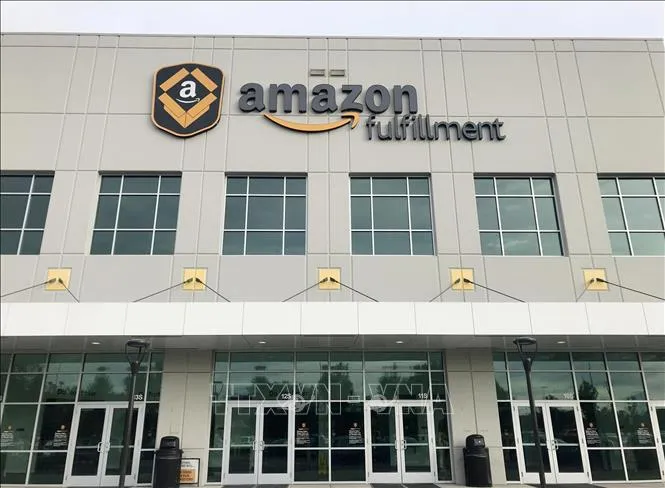 Trung tâm logistics của tập đoàn Amazon tại Washington, D.C., Mỹ. Ảnh: Kyodo/TTXVN