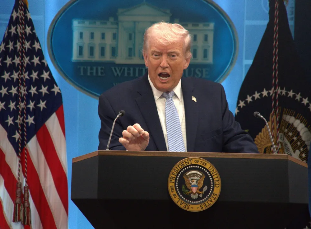 Tổng thống Mỹ Donald Trump phát biểu tại Nhà Trắng. Ảnh: THX/TTXVN
