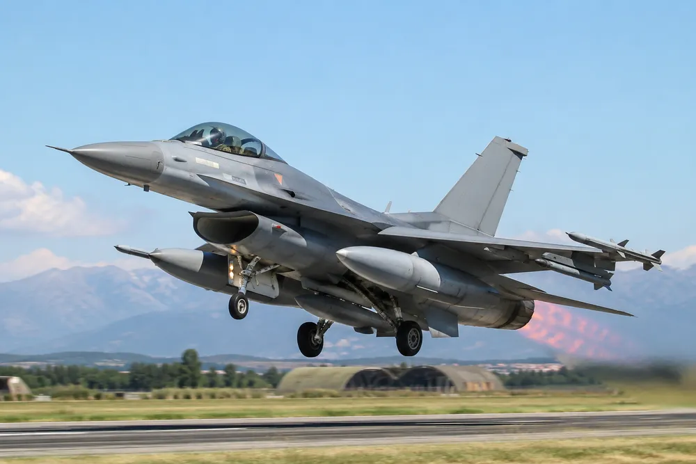 Máy bay chiến đấu F-16. Ảnh: AI