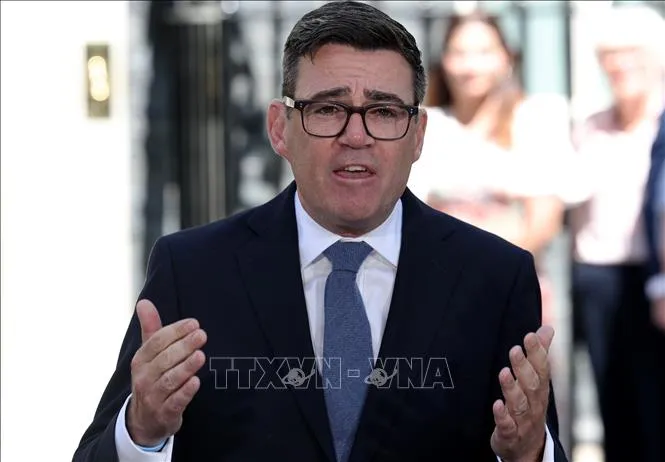 Thủ tướng Anh Andy Burnham phát biểu tại phố Downing, London. Ảnh: THX/TTXVN