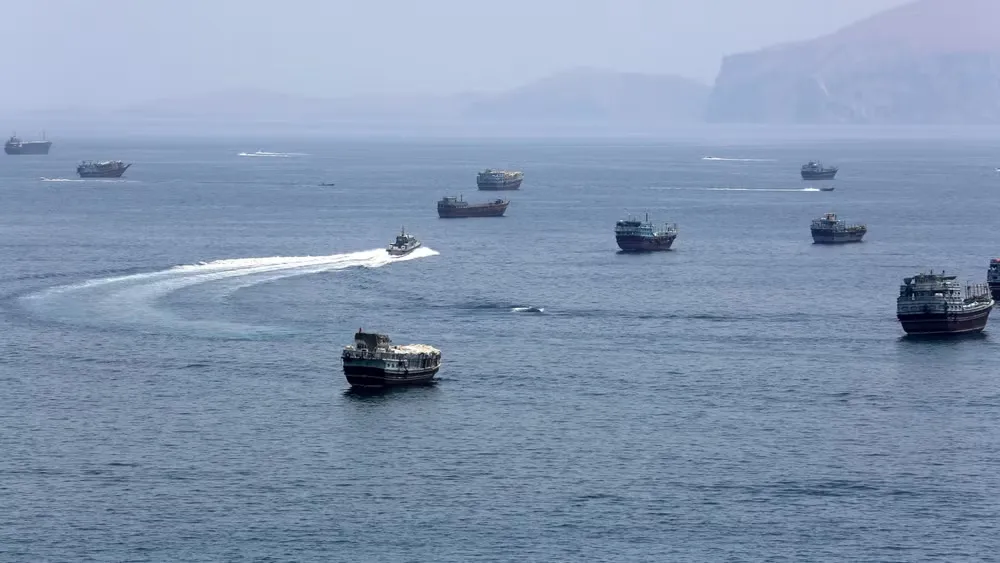 Eo biển Hormuz, gần thị trấn Khasab, miền Bắc Oman. (Ảnh: THX/TTXVN)