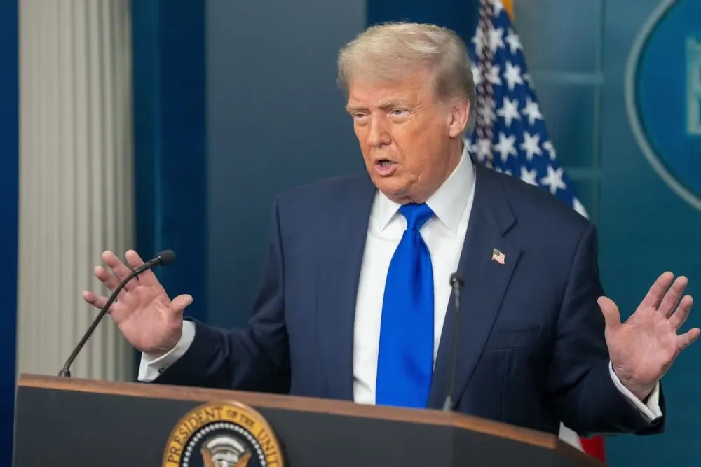 Tổng thống Mỹ Donald Trump trong cuộc họp báo tại Washington, D.C. Ảnh: THX/TTXVN