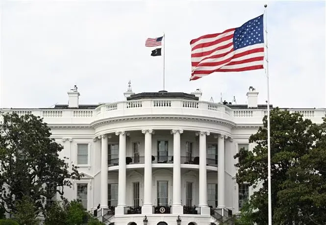 Quang cảnh bên ngoài Nhà Trắng ở thủ đô Washington DC., Mỹ. Ảnh: THX/TTXVN