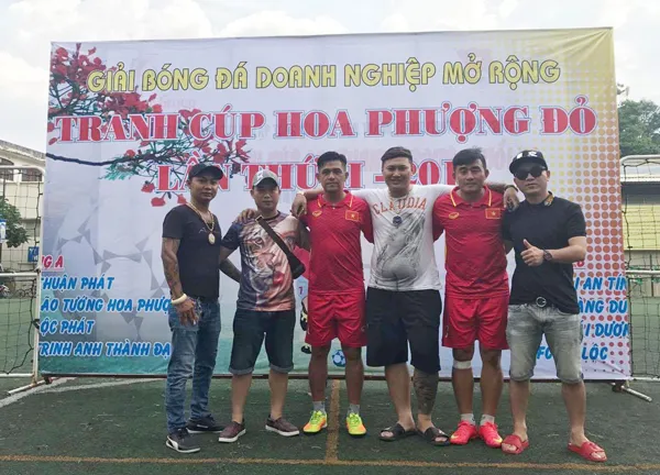 Hoàng Duy FC - Sau bóng đá, là nghĩa tình những người con xa xứ ảnh 1