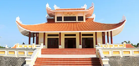 Đền thờ đồng chí Châu Văn Liêm. Ảnh: tourismcantho.vn