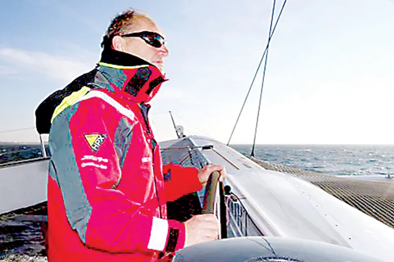 Kỷ lục đi thuyền một mình xuyên Đại Tây Dương