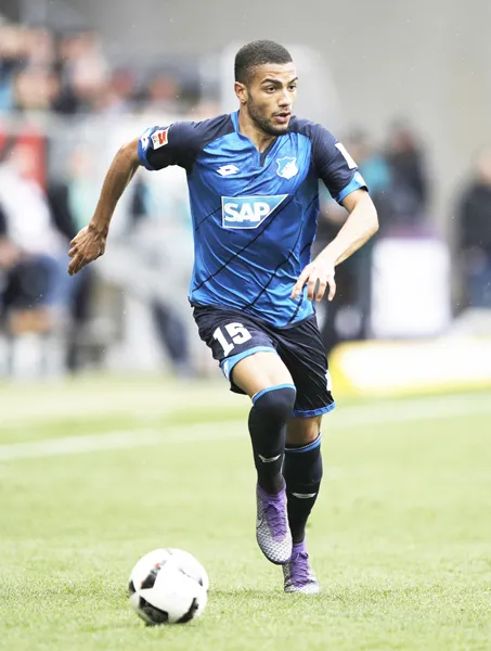 Jeremy Toljan không tìm được tiếng nói chung với Hoffenheim trong việc gia hạn hợp đồng.