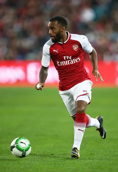  Alexandre Lacazette.