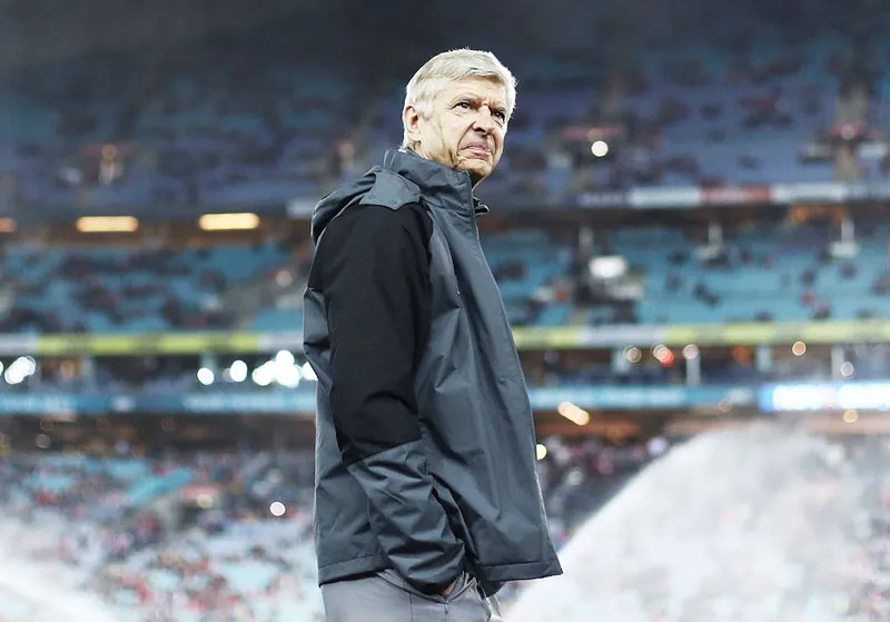 HLV Arsene Wenger đang chuẩn bị cho mùa giải rất nhiều cơ hội nhưng cũng không ít áp lực.