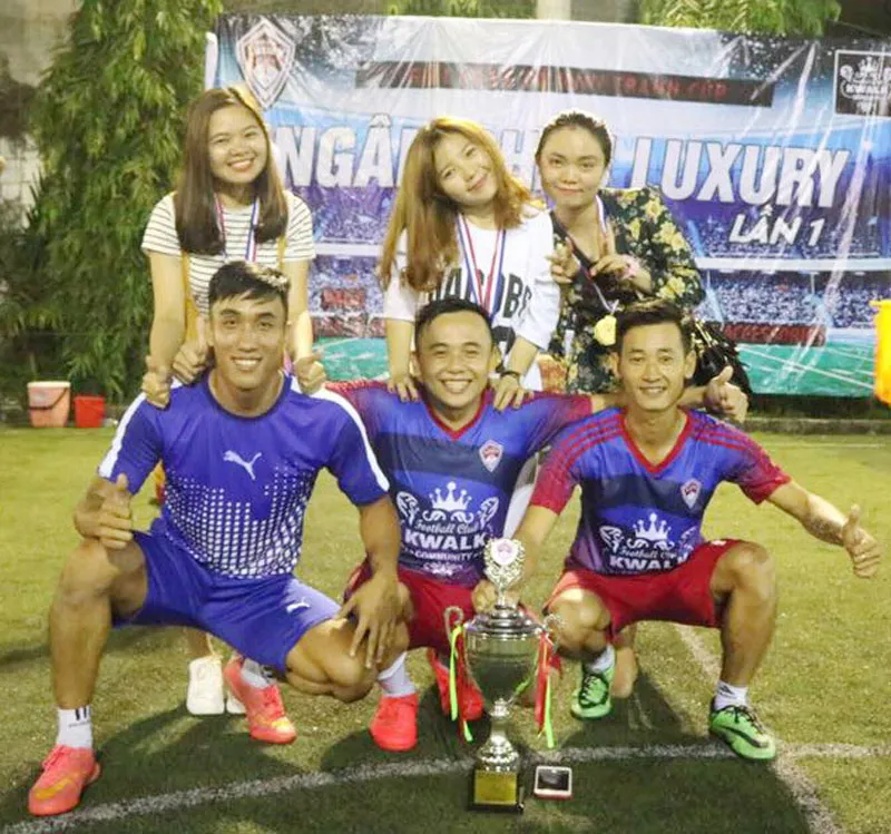 Quốc Dejong: Gã Fixo 32 năm vẫn… “bào” tốt ảnh 1