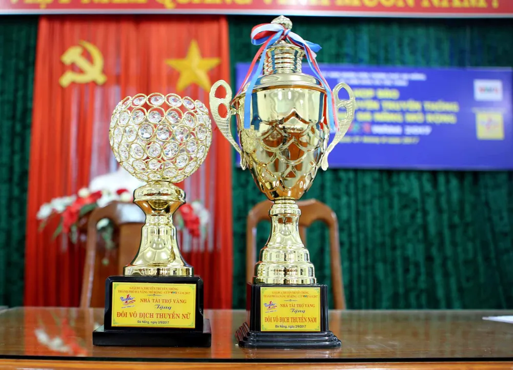 16 đội tham gia giải “Đua thuyền truyền thống TP Đà Nẵng mở rộng” ảnh 1