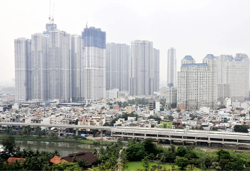 Một khu cao ốc tại TPHCM                                          Ảnh: CAO THĂNG