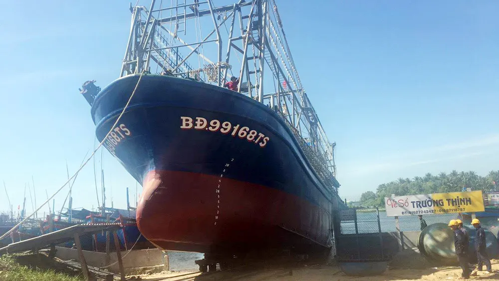 Tàu vỏ thép hư hỏng đầu tiên được sửa chữa cho hạ thủy ảnh 1