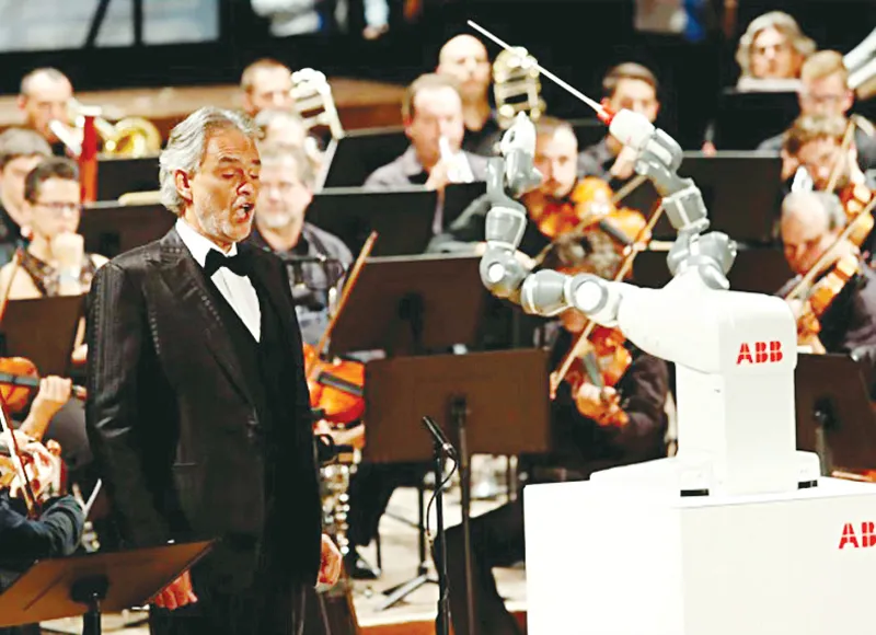 Robot nhạc trưởng 