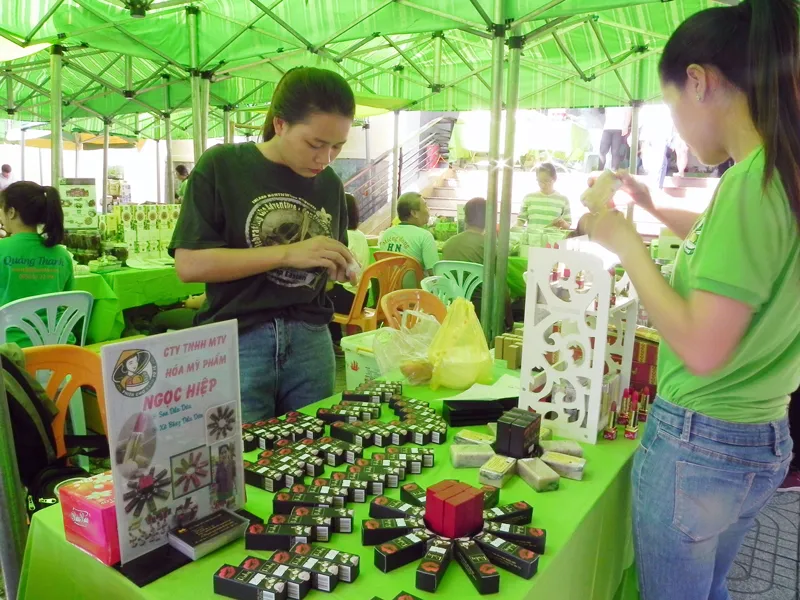 Kích hoạt thương hiệu tại điểm bán ảnh 1