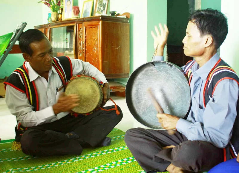 Người Cor di cư làm giàu:  Không quên văn hóa truyền thống ảnh 1