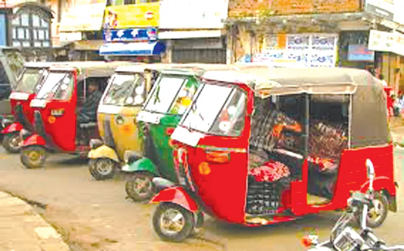 Sri Lanka từng bước loại bỏ phương tiện chạy bằng nhiên liệu hóa thạch