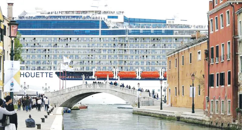 Italia cấm tàu du lịch lớn qua trung tâm Venice 