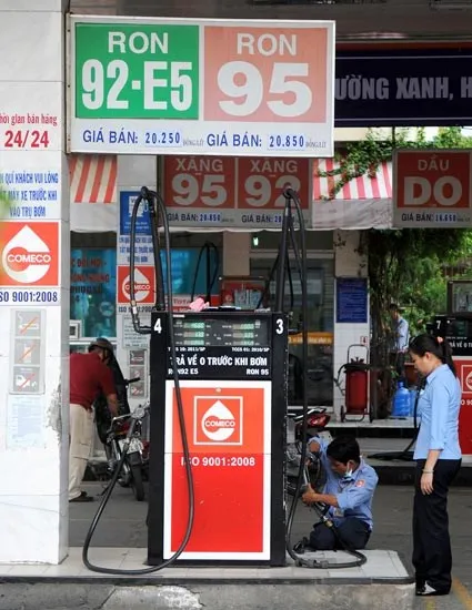 Kiến nghị giảm giá xăng RON92 E5 ảnh 1
