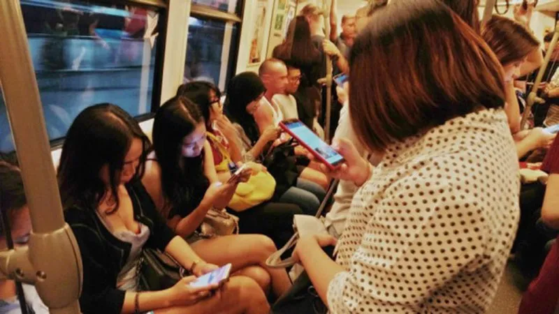 Thái Lan kiểm soát chặt truyền thông và mạng xã hội ảnh 1