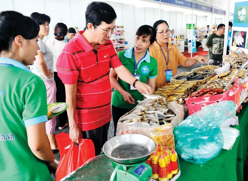 Doanh nghiệp Việt khó đưa hàng vào siêu thị ảnh 2