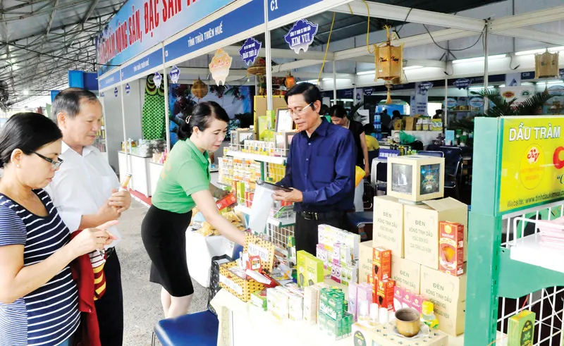 Nhiều đặc sản vùng miền ảnh 6