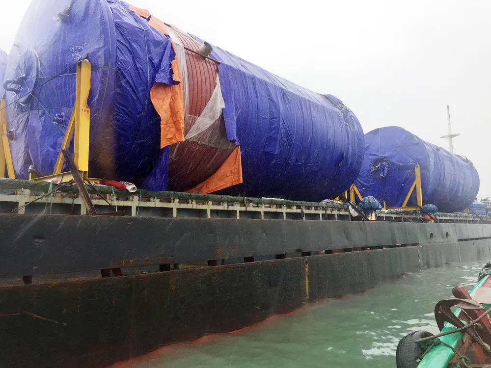 Cứu hộ thành công 14 thuyền viên lênh đênh nhiều ngày trên biển ảnh 2