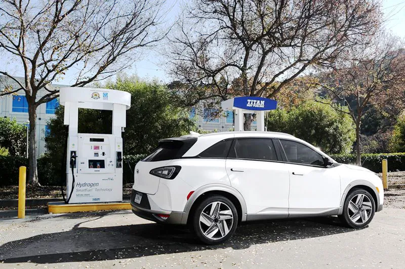 Hyundai ra mắt xe dùng pin nhiên liệu hydro thế hệ thứ 2