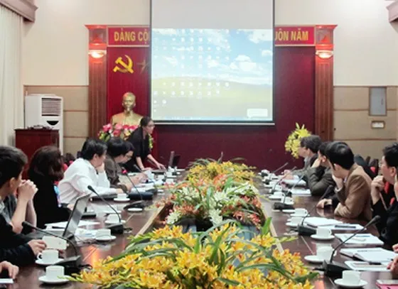 Buổi họp về thí điểm thẻ BHYT điện tử. Ảnh: baohiemxahoi.gov