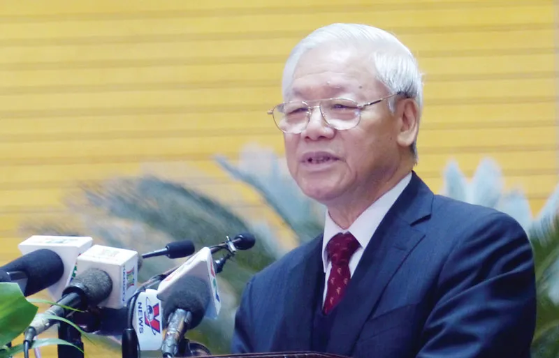 Kiên quyết chống tham nhũng trong công tác cán bộ (*) ảnh 1