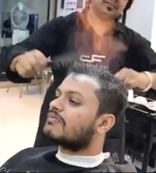 Cắt tóc bằng lửa