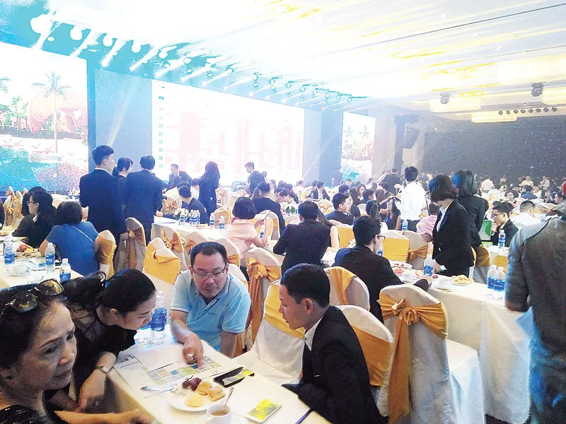 Vẫn còn tình trạng  “trì hoãn giao dịch” căn hộ… ảnh 1