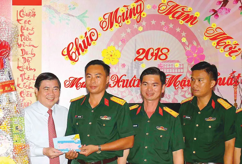 Kết quả đạt được của năm 2017 góp phần củng cố niềm tin, niềm tự hào dân tộc ảnh 2