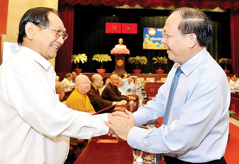 Đồng bào dân tộc thiểu số ủng hộ thực hiện cơ chế,  chính sách đặc thù phát triển TPHCM ảnh 1