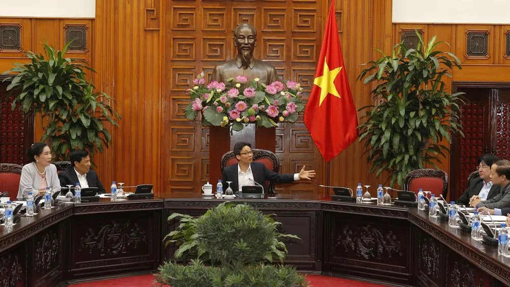 Phó Thủ tướng Vũ Đức Đam phát biểu tại cuộc họp. Ảnh:  TTXVN