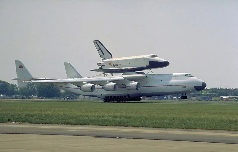 Máy bay lớn nhất thế giới trở lại bầu trời