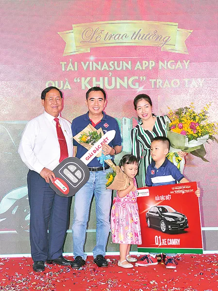 Anh Phạm Mạnh Cường, khách hàng may mắn trúng giải thưởng cao nhất của chương trình