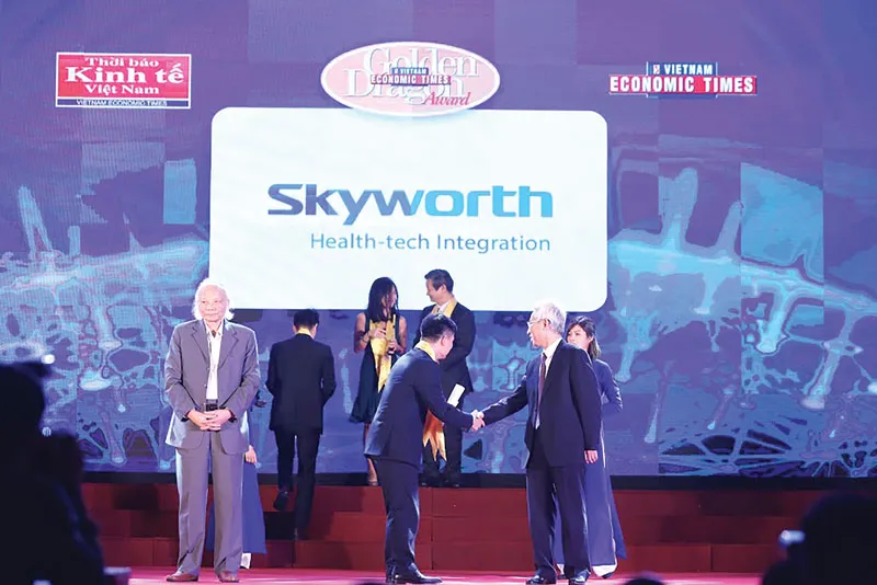 nhận giải thưởng Rồng Vàng 2017 hạng mục “Sản phẩm uy tín chất lượng cao”