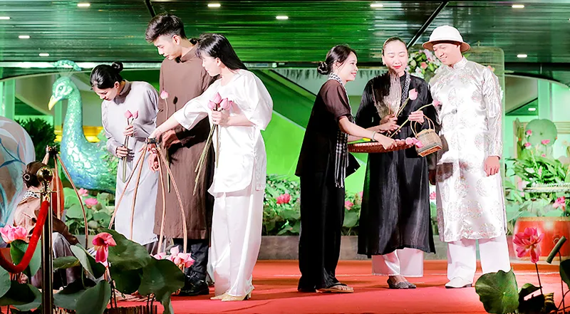 Dấu ấn sản vật và văn hóa Đồng Tháp  tại TP Hồ Chí Minh ảnh 3