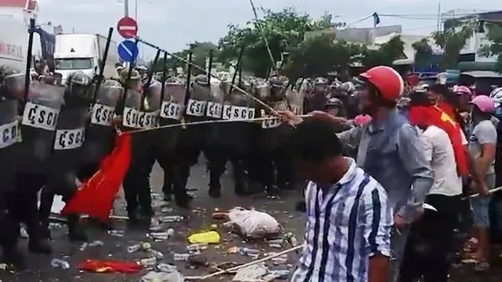 Nghiêm trị những người lợi dụng kích động, gây rối ảnh 1