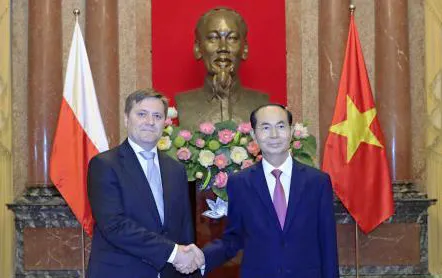 Chủ tịch nước Trần Đại Quang tiếp các đại sứ trình quốc thư ảnh 1