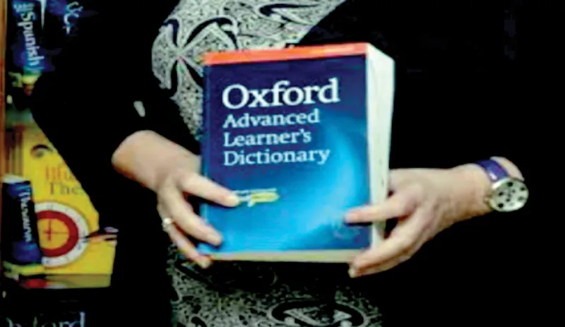 Oxford chọn từ của năm