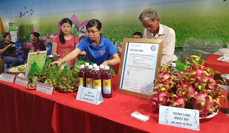 Phiên chợ hàng nông sản Việt tại tỉnh Đồng Tháp